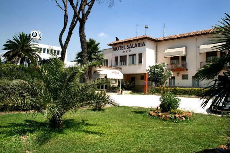 Hotel Salaria Рим Экстерьер фото